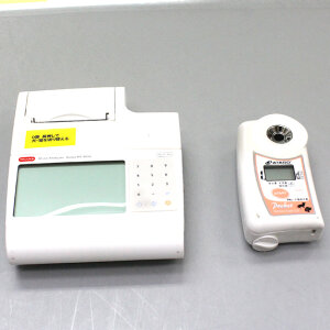 尿検査機器　尿比重計